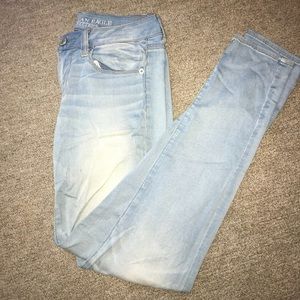 American Eagle Light Wash Jeggings/Jeans